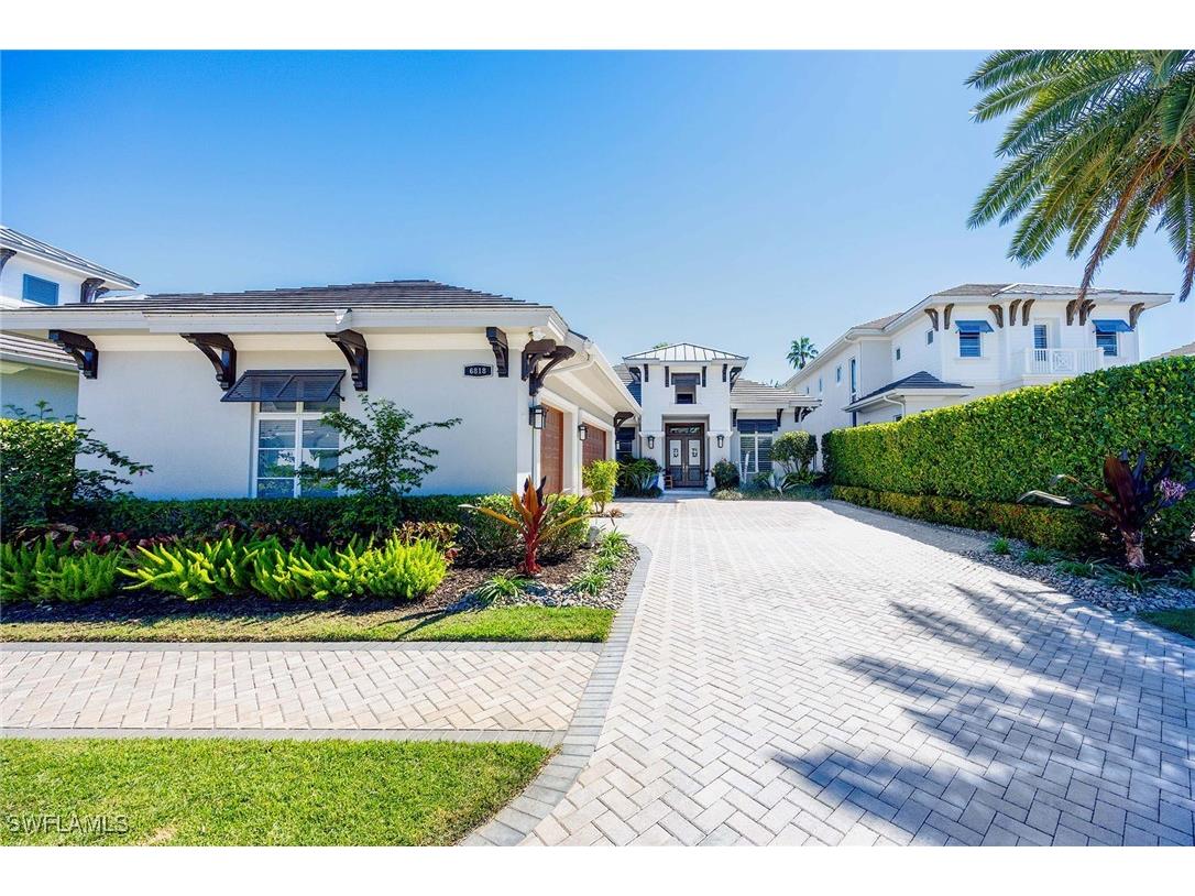 6818 Mangrove Avenue Naples FL 34109 225052793 image1