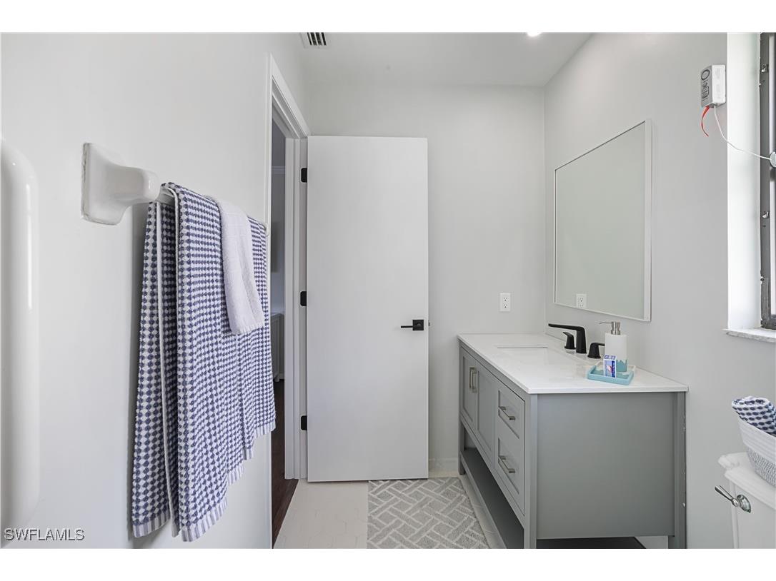 682 95th Avenue N Naples FL 34108 225063717 image15