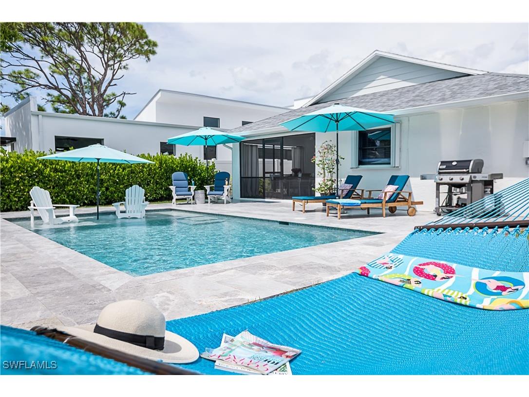 682 95th Avenue N Naples FL 34108 225063717 image2