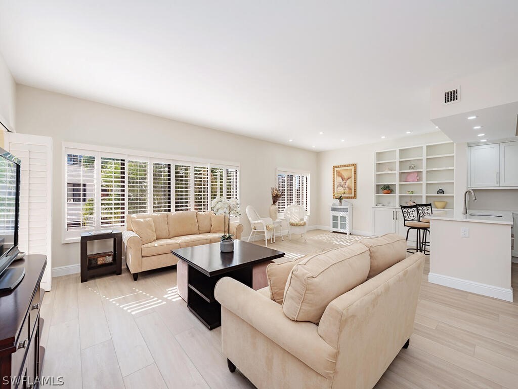 6820 Pelican Bay Boulevard #132 Naples FL 34108 226006338 image3