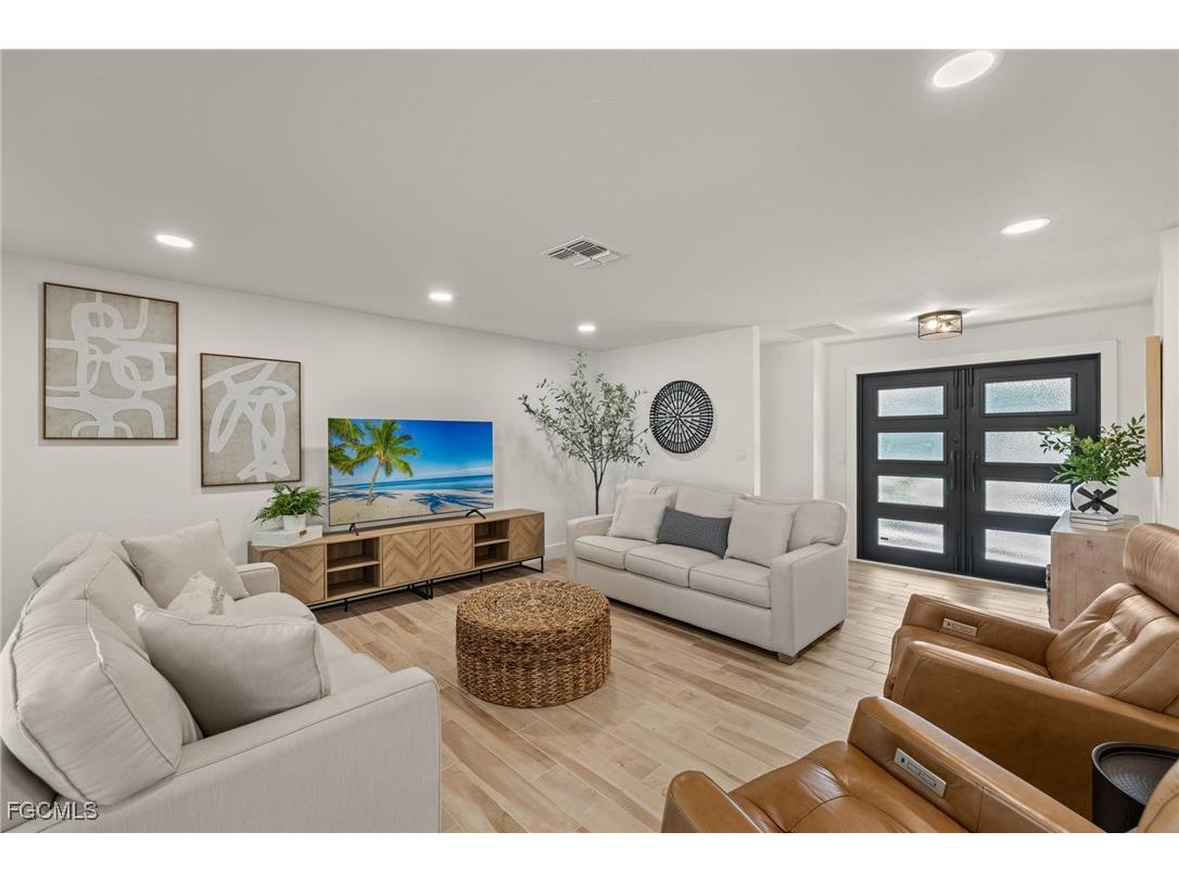 6822 Griffin Boulevard Fort Myers FL 33908 2026000698 image14