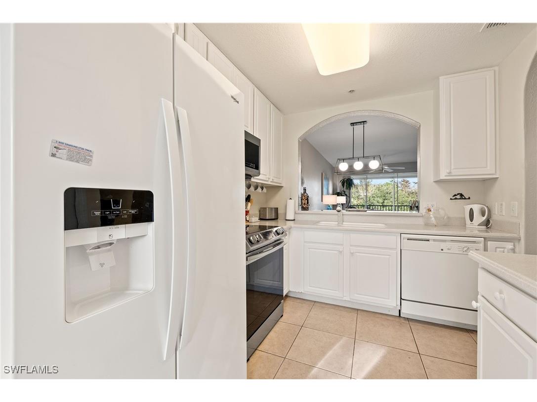 6824 Sterling Greens Place #302 Naples FL 34104 226001546 image11