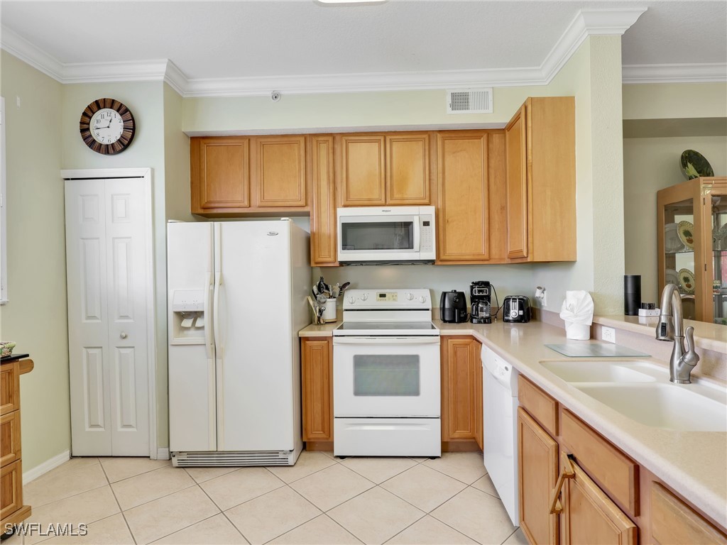 6824 Sterling Greens Place #3303 Naples FL 34104 225074950 image8
