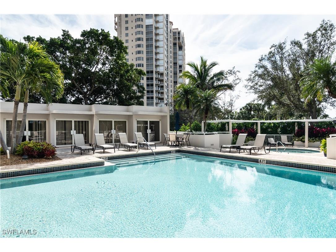 6825 Grenadier Boulevard #1002 Naples FL 34108 225083539 image10