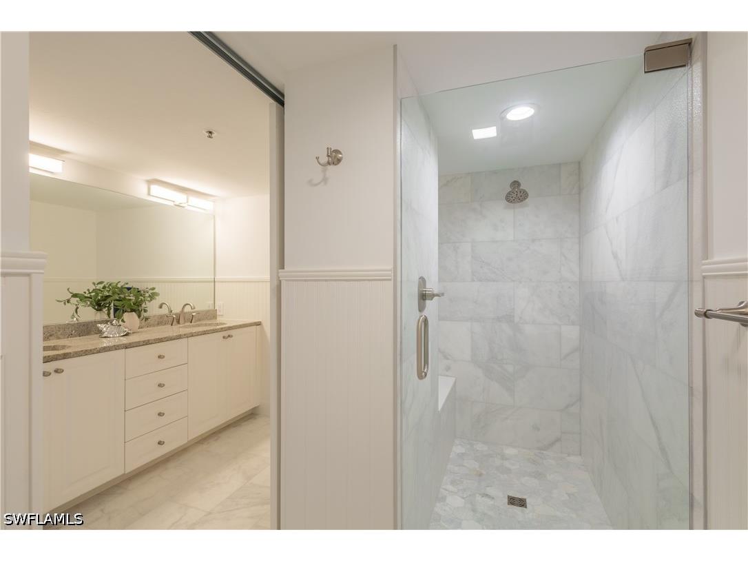 6825 Grenadier Boulevard #1002 Naples FL 34108 225083539 image44