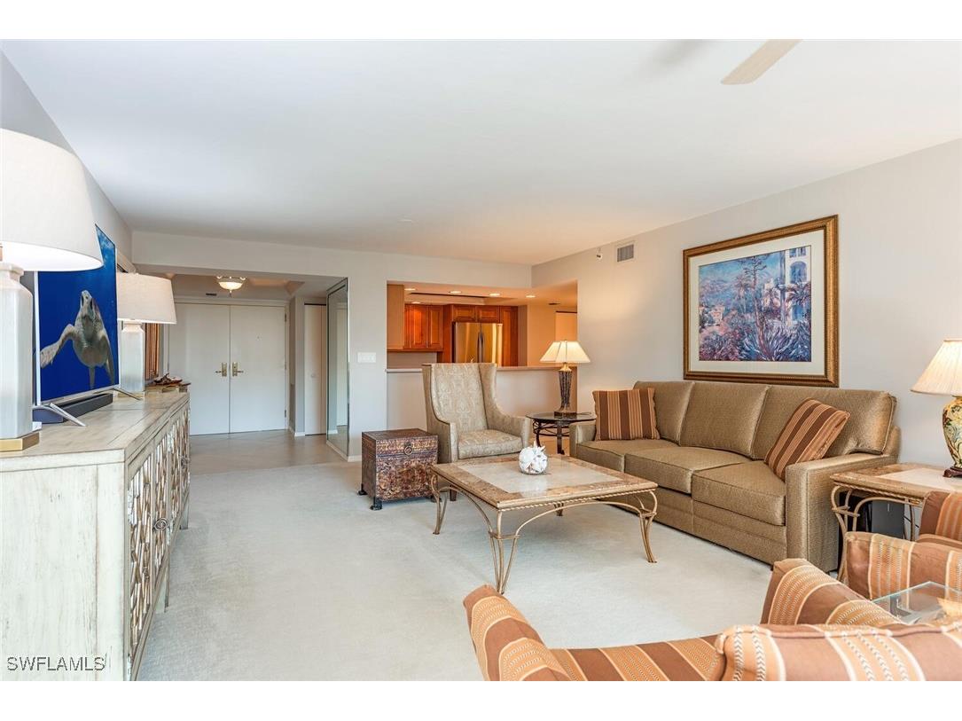 6825 Grenadier Boulevard #102 Naples FL 34108 225077569 image4