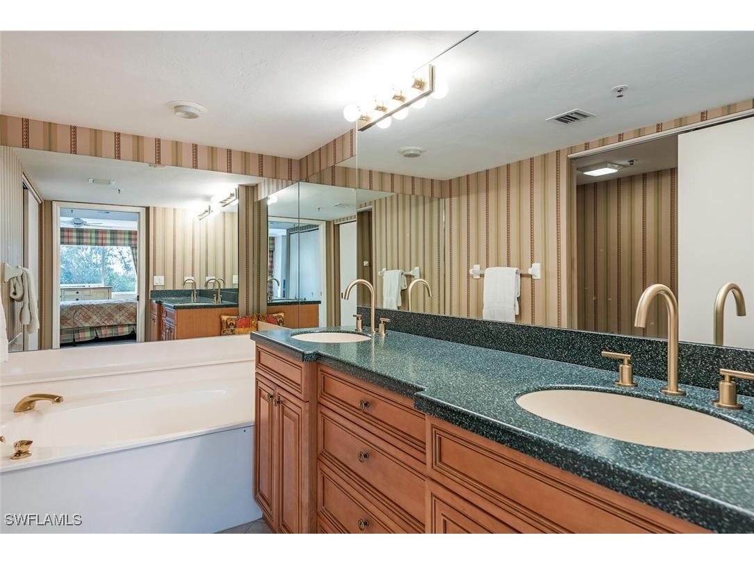 6825 Grenadier Boulevard #102 Naples FL 34108 225077569 image8