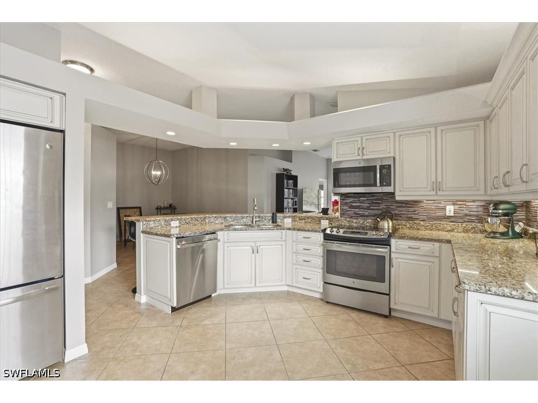 6829 Satinleaf Road S #204 Naples FL 34109 226018775 image3