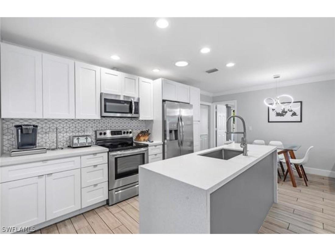 683 102nd Avenue N Naples FL 34108 224027135 image3