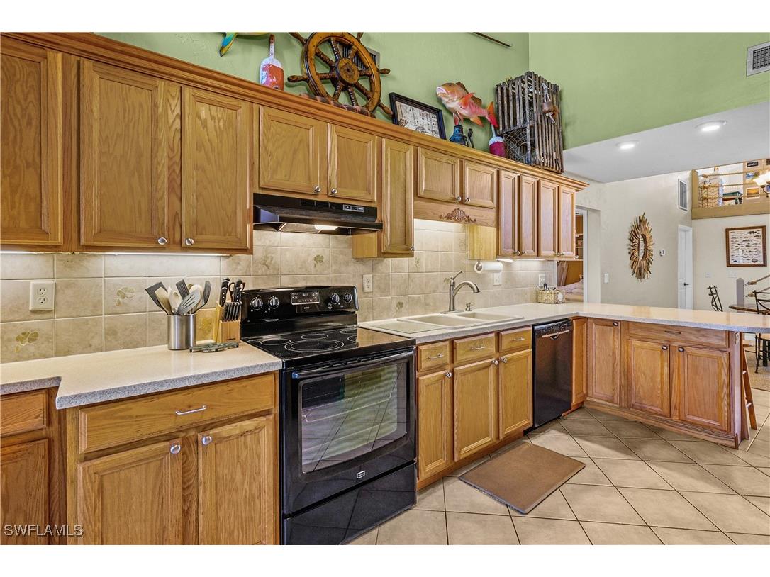 683 96th Avenue N Naples FL 34108 225010357 image16