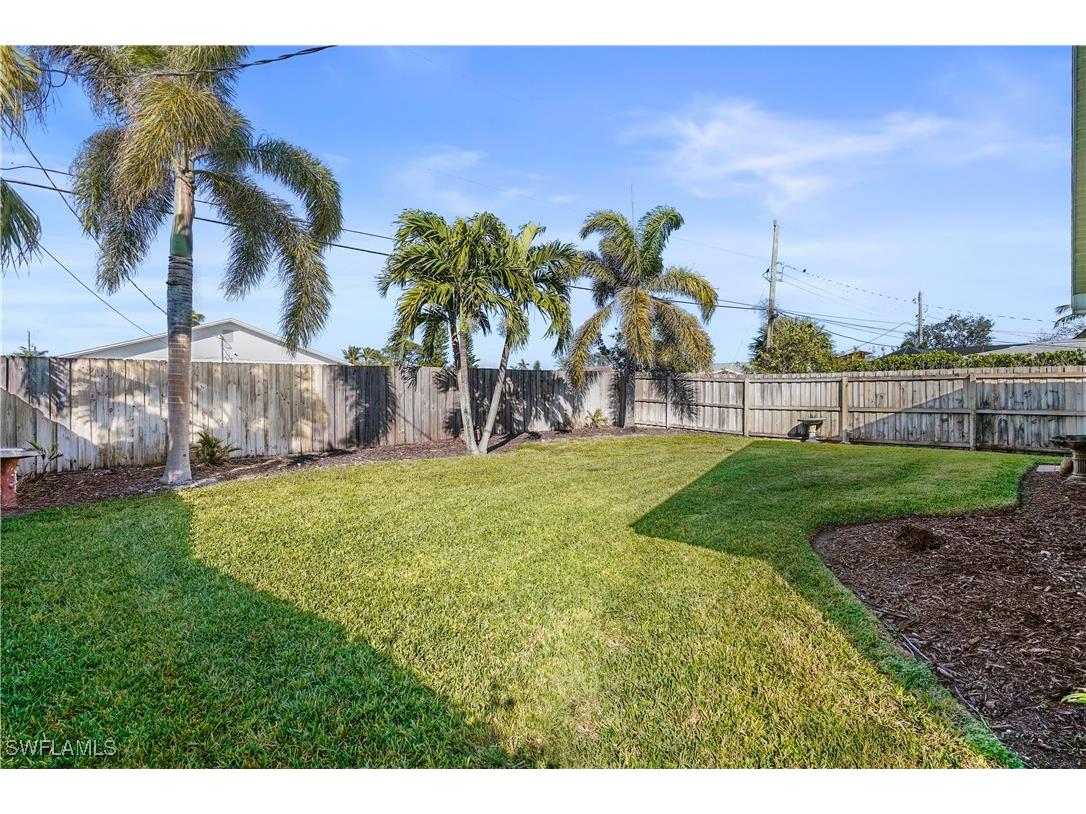 683 96th Avenue N Naples FL 34108 225010357 image32