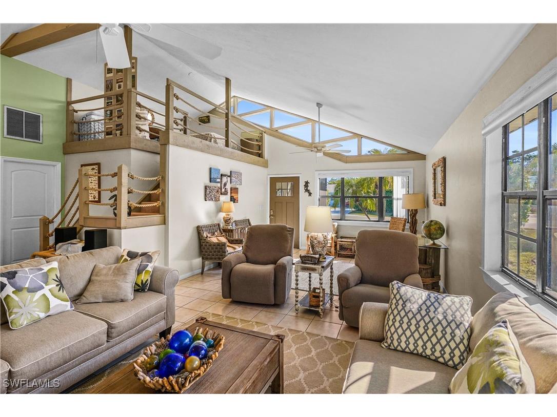 683 96th Avenue N Naples FL 34108 225010357 image4