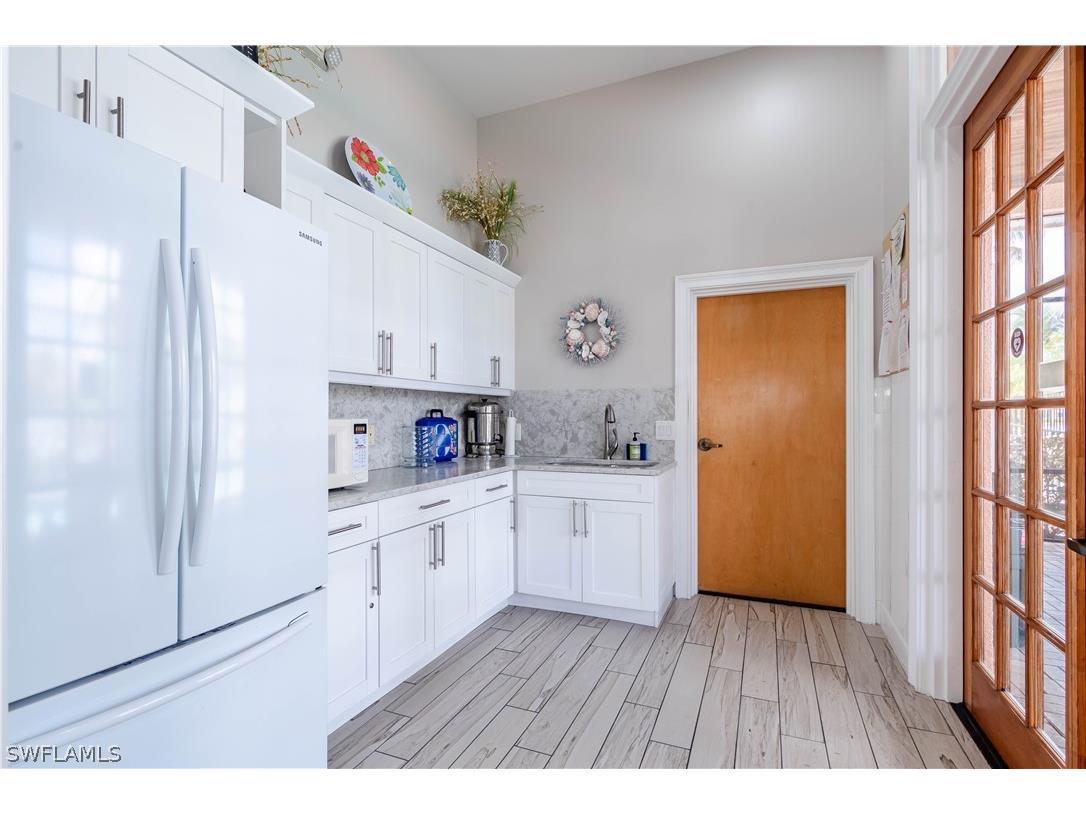6830 Beach Resort Drive #12 Naples FL 34114 226005152 image31