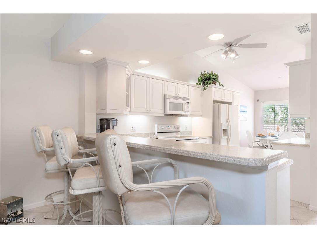 6830 Beach Resort Drive #12 Naples FL 34114 226005152 image9