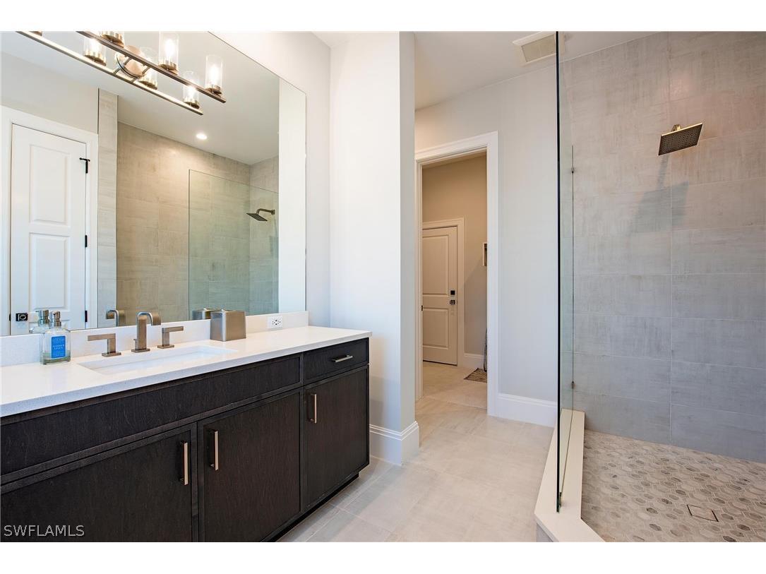 6830 Mangrove Avenue Naples FL 34109 226007745 image24