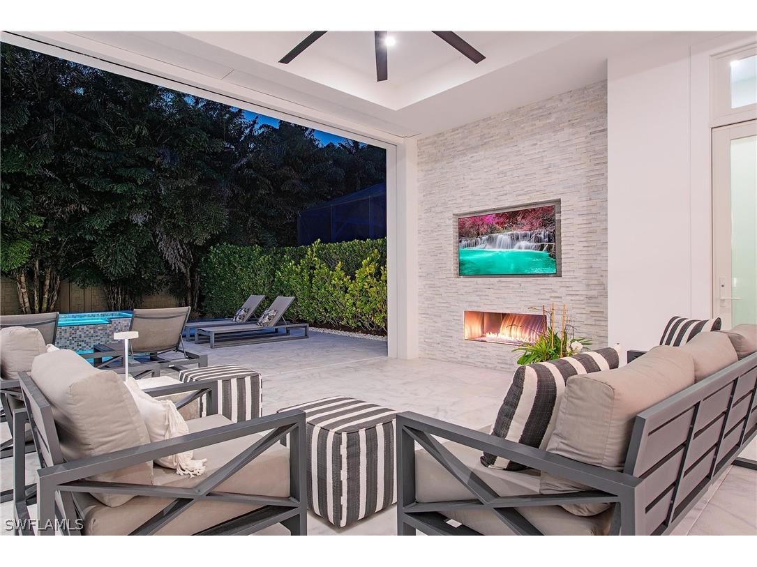 6830 Mangrove Avenue Naples FL 34109 226007745 image7