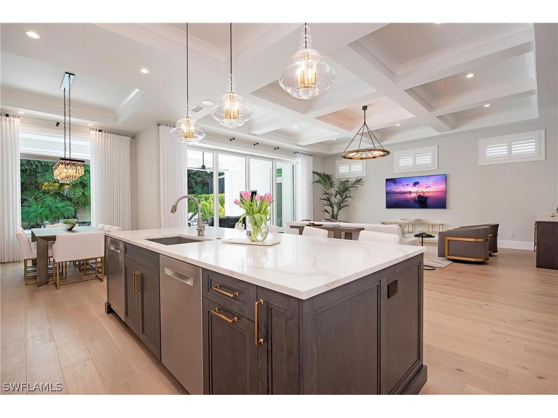6830 Mangrove Avenue Naples FL 34109 226007745 image8