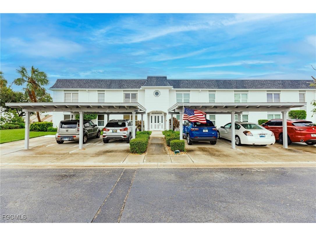 6832 Sandtrap Drive #2 Fort Myers FL 33919 2025021037 image2