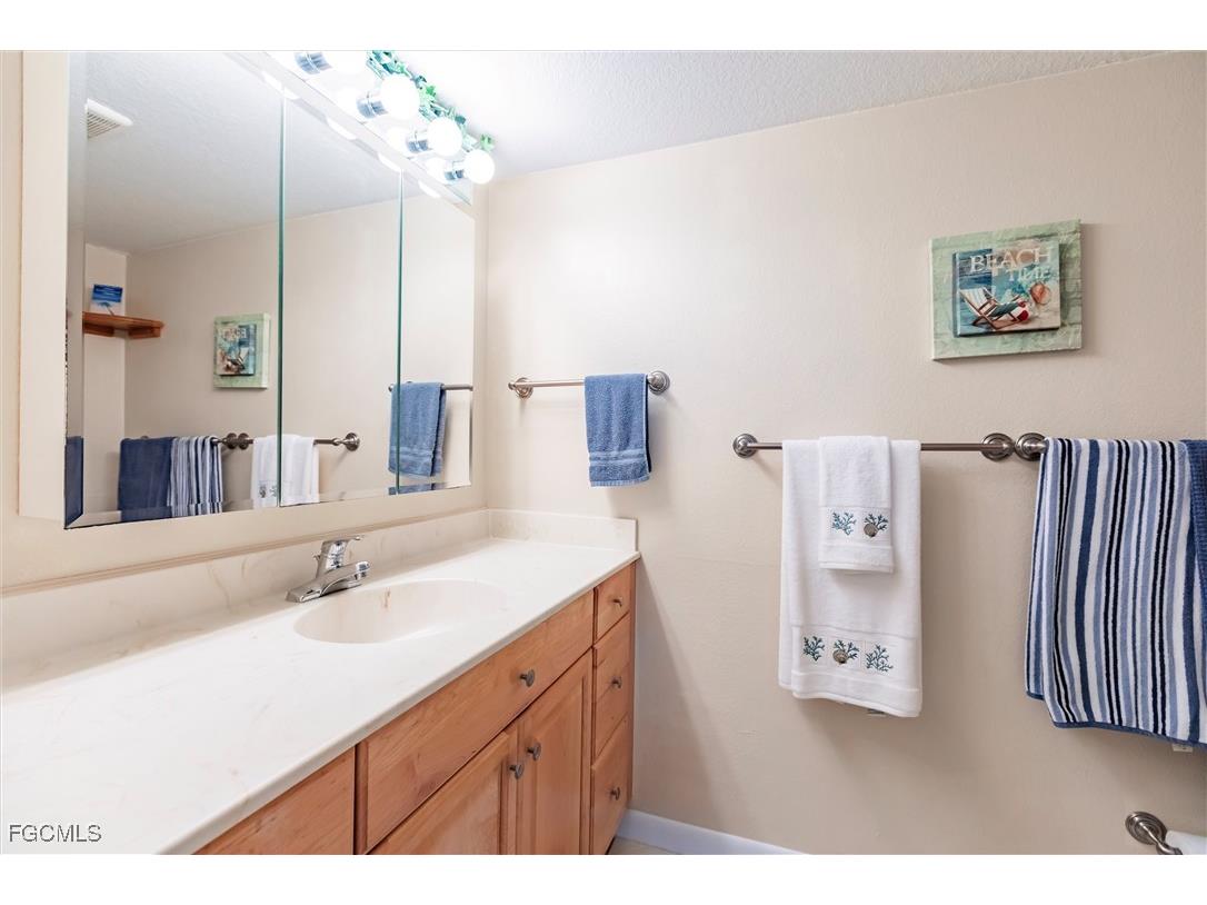 6832 Sandtrap Drive #2 Fort Myers FL 33919 2025021037 image20