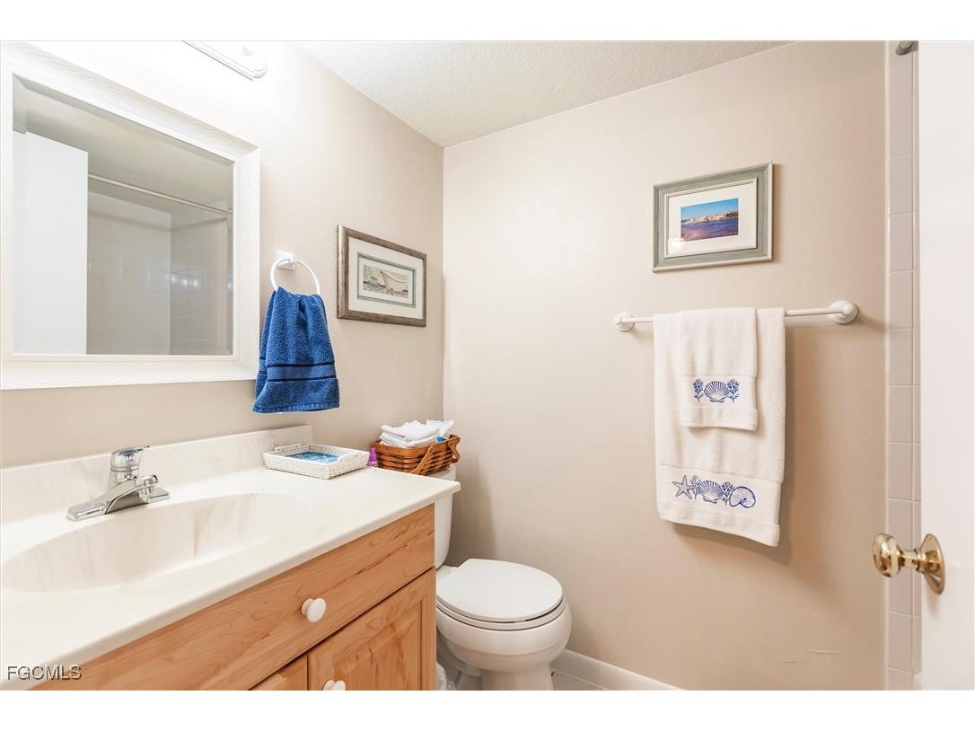 6832 Sandtrap Drive #2 Fort Myers FL 33919 2025021037 image26