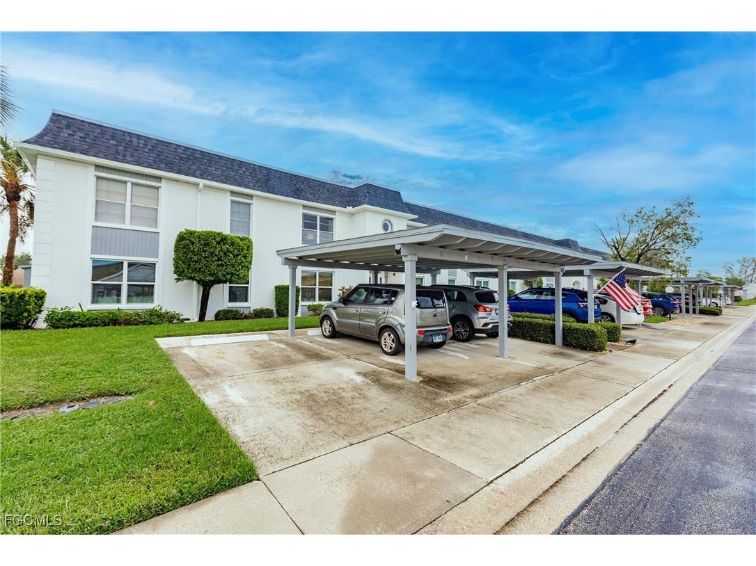 6832 Sandtrap Drive #2 Fort Myers FL 33919 2025021037 image3