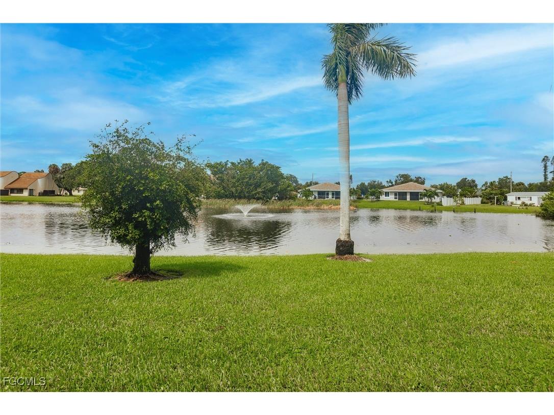 6832 Sandtrap Drive #2 Fort Myers FL 33919 2025021037 image39