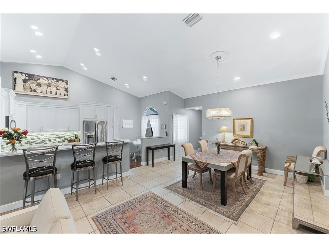 6835 Huntington Lakes Circle #201 Naples FL 34119 226018856 image11