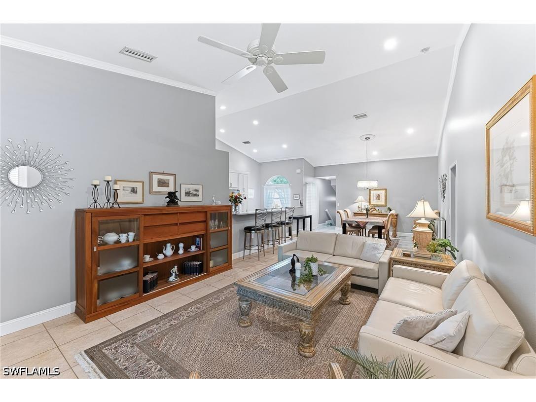 6835 Huntington Lakes Circle #201 Naples FL 34119 226018856 image14