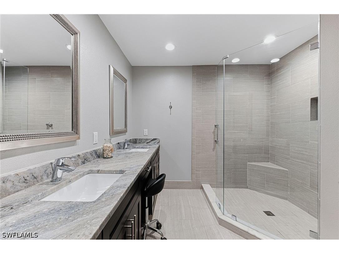 6835 Huntington Lakes Circle #201 Naples FL 34119 226018856 image20