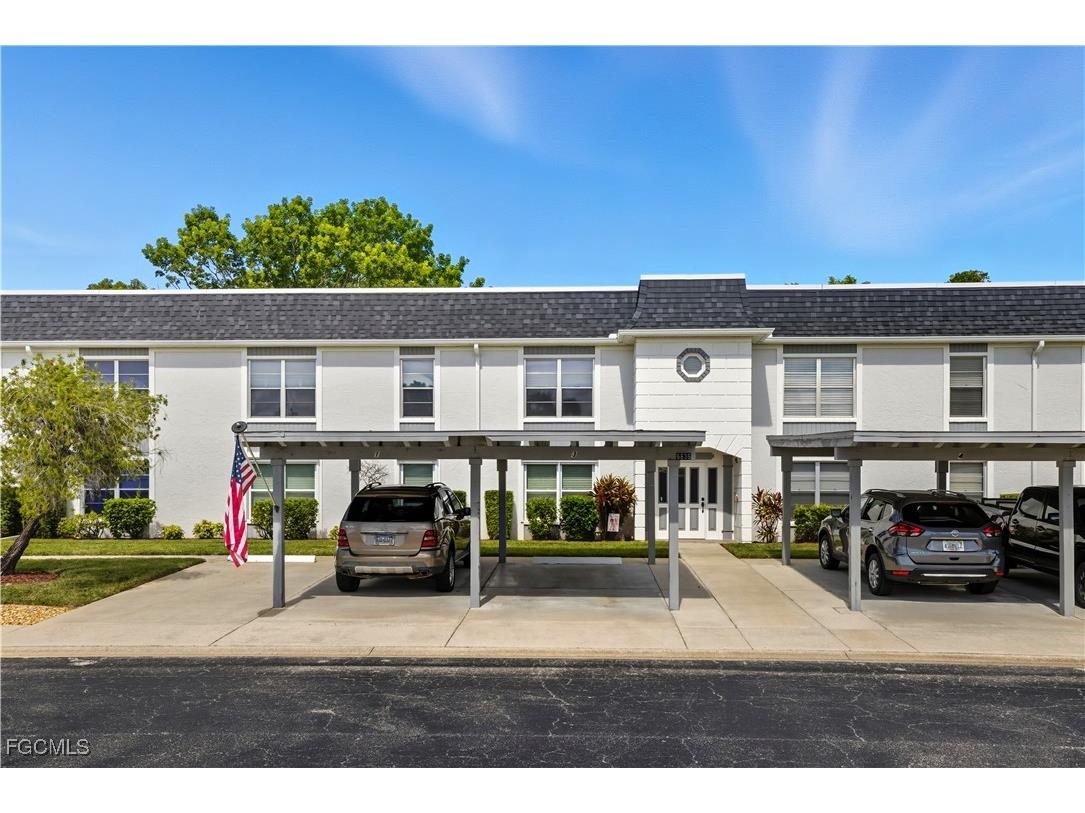 6836 Sandtrap Drive #3 Fort Myers FL 33919 2025012552 image1