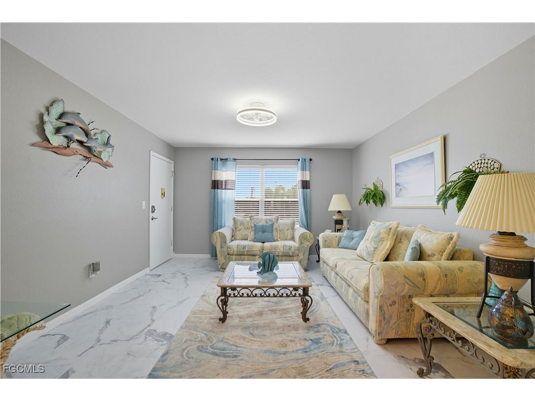 6836 Sandtrap Drive #3 Fort Myers FL 33919 2025012552 image3