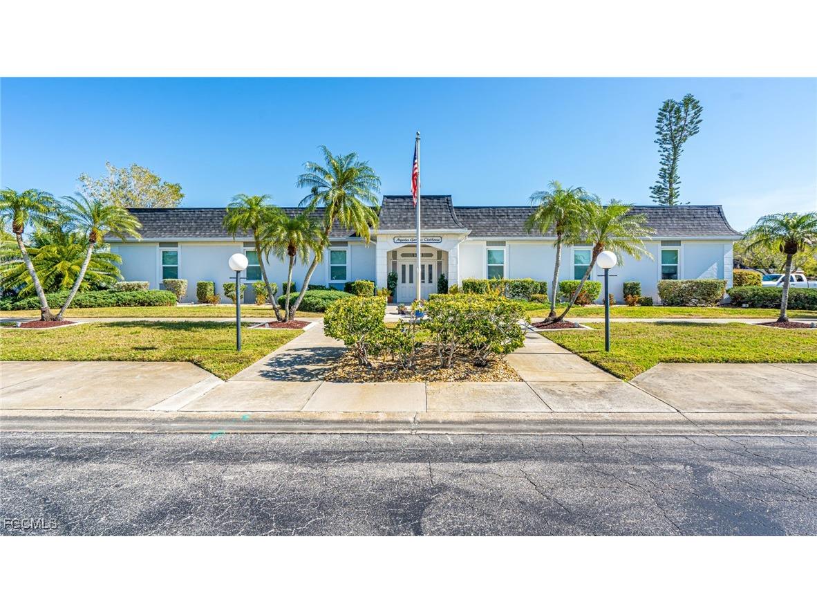 6836 Sandtrap Drive #3 Fort Myers FL 33919 2025012552 image30