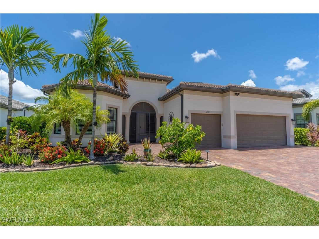6839 Winding Cypress Drive Naples FL 34114 225060759 image1