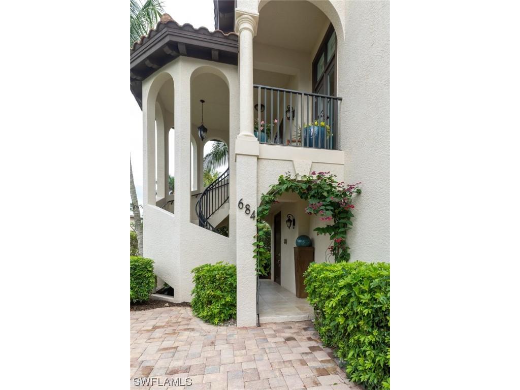 684 10th Avenue S #D-1 Naples FL 34102 223026899 image1