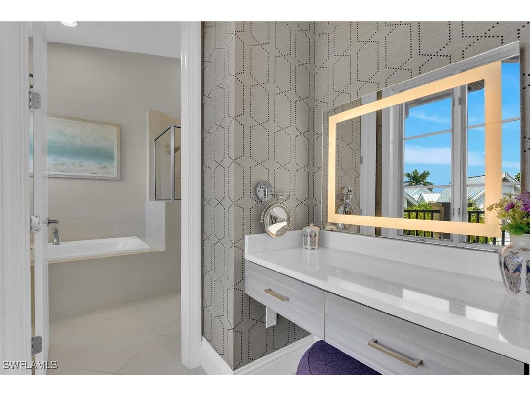 684 10th Avenue S #D1 Naples FL 34102 225070446 image22