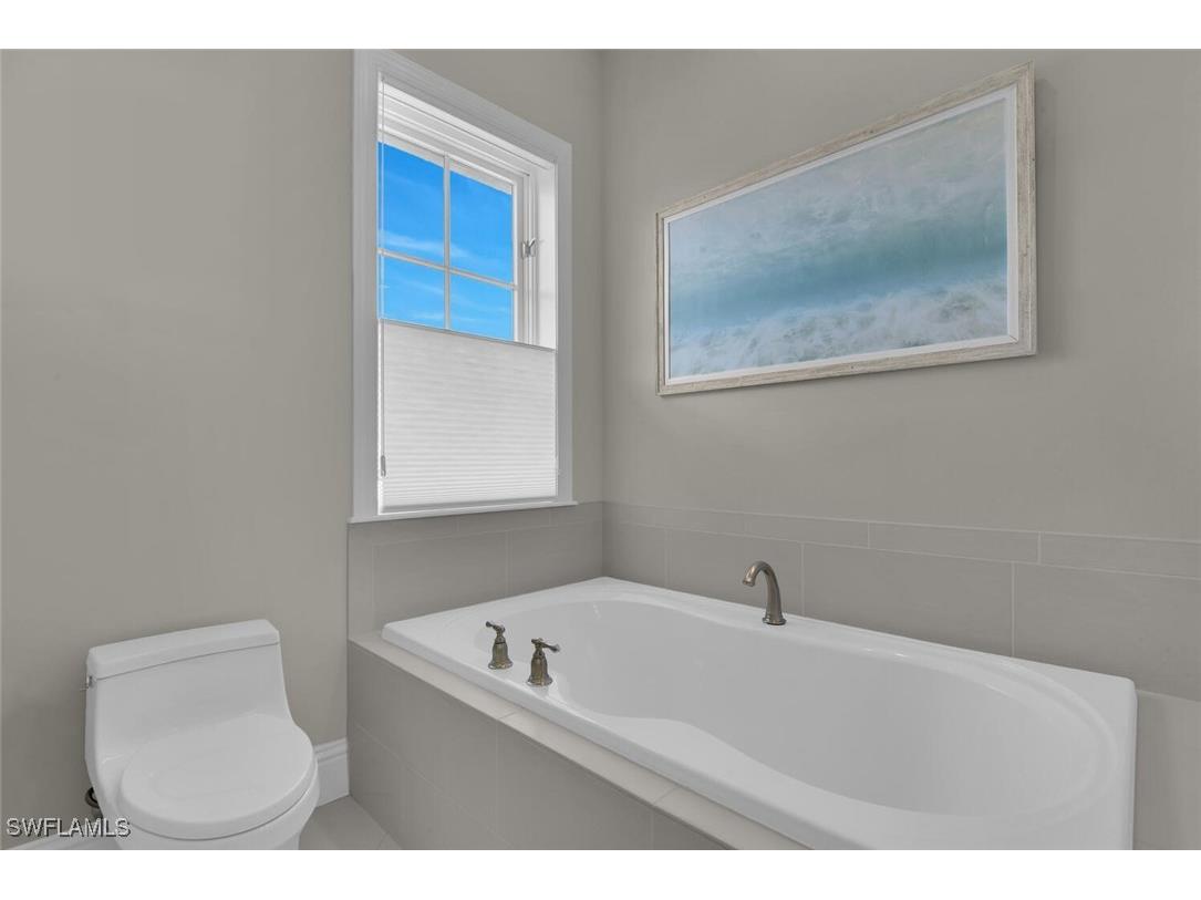 684 10th Avenue S #D1 Naples FL 34102 225070446 image25