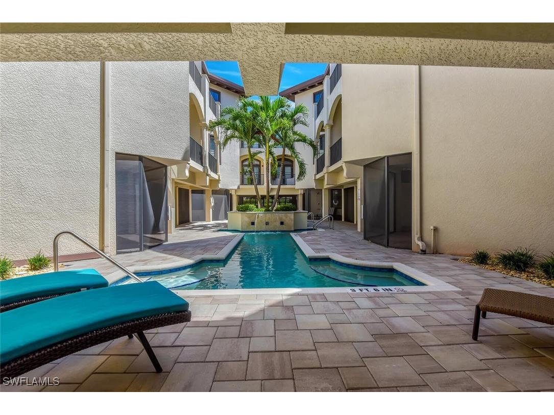 684 10th Avenue S #D1 Naples FL 34102 225070446 image38