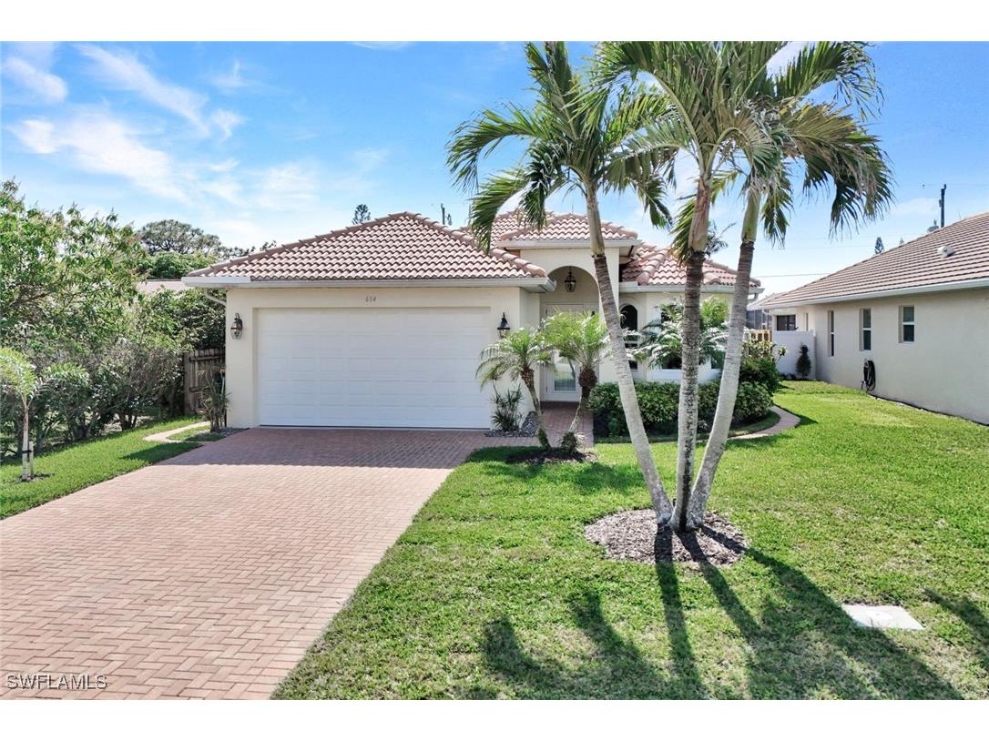 684 98th Avenue N Naples FL 34108 225079710 image2