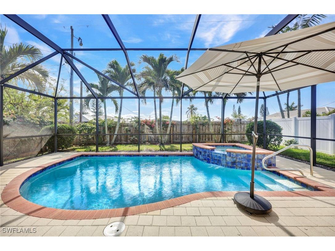 684 98th Avenue N Naples FL 34108 225079710 image3