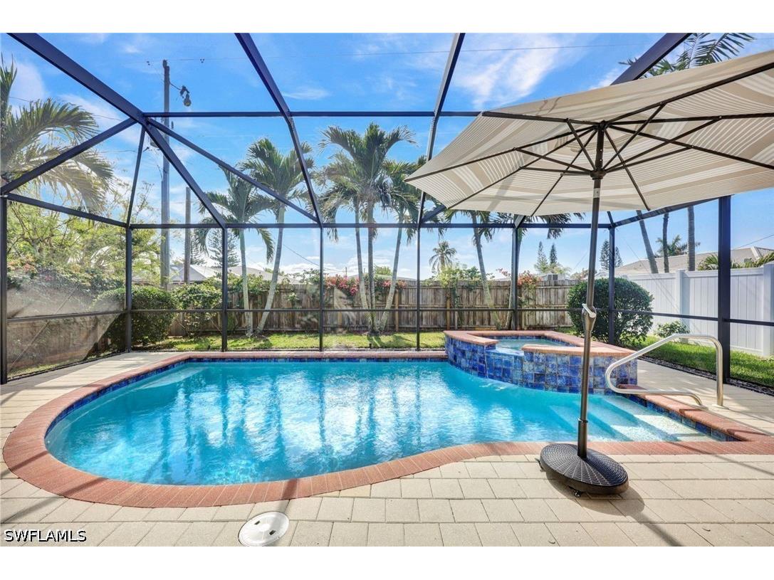 684 98th Avenue N Naples FL 34108 226013024 image1