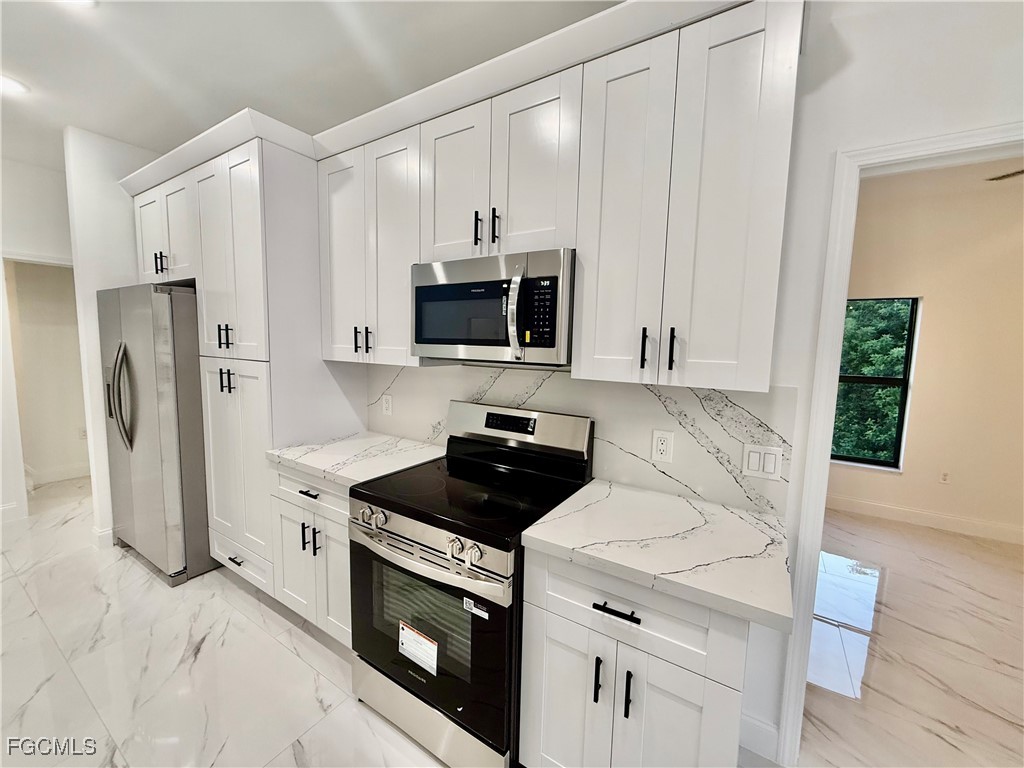 684 Kingsbury Street E Lehigh Acres FL 33974 2025023905 image10