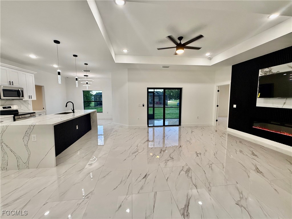 684 Kingsbury Street E Lehigh Acres FL 33974 2025023905 image18