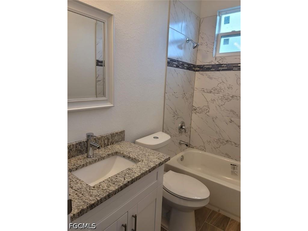 684 Thomas Sherwin Avenue S Lehigh Acres FL 33974 2026015225 image10