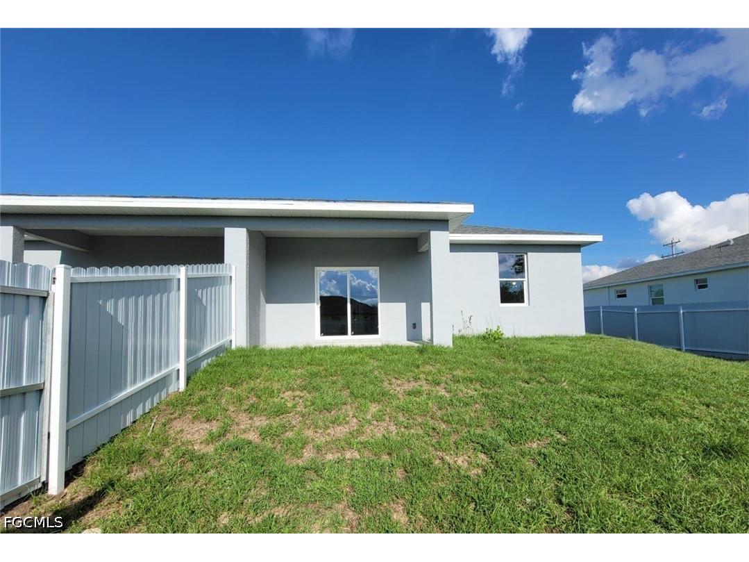 684 Thomas Sherwin Avenue S Lehigh Acres FL 33974 2026015225 image13