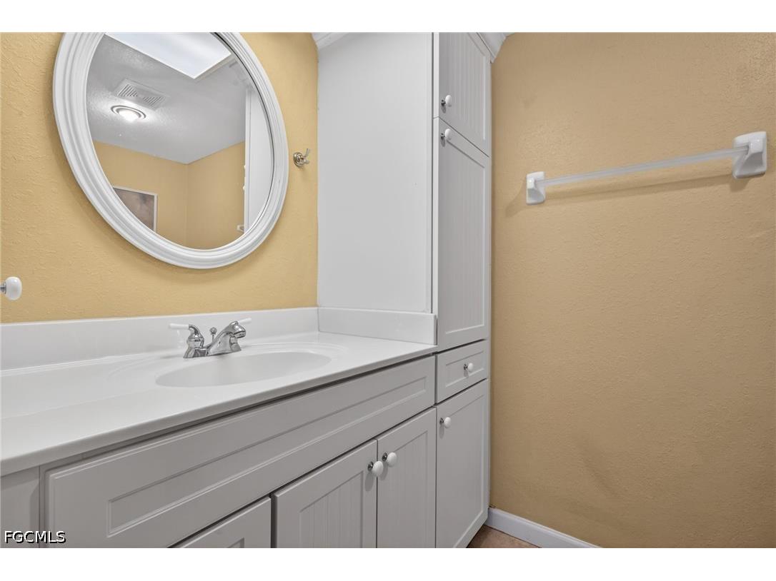 6844 Sandtrap Drive #2 Fort Myers FL 33919 2026018110 image18