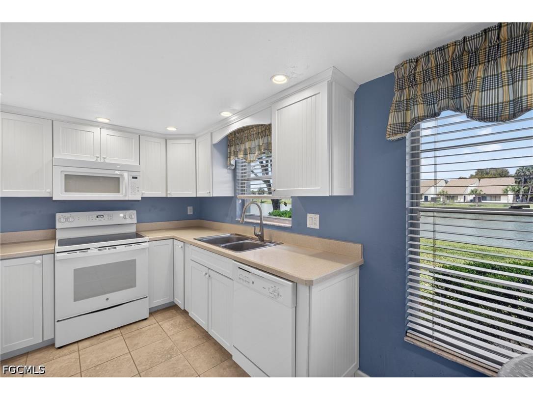 6844 Sandtrap Drive #2 Fort Myers FL 33919 2026018110 image3