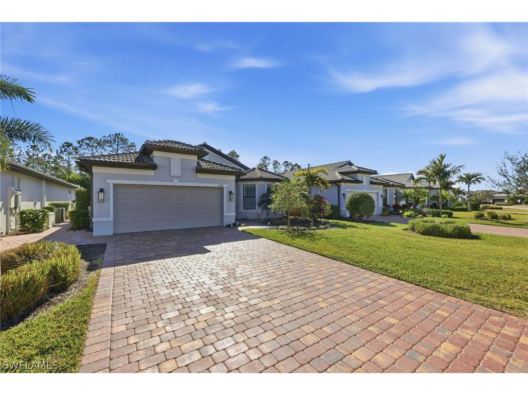 6844 Winding Cypress Drive Naples FL 34114 226005365 image1