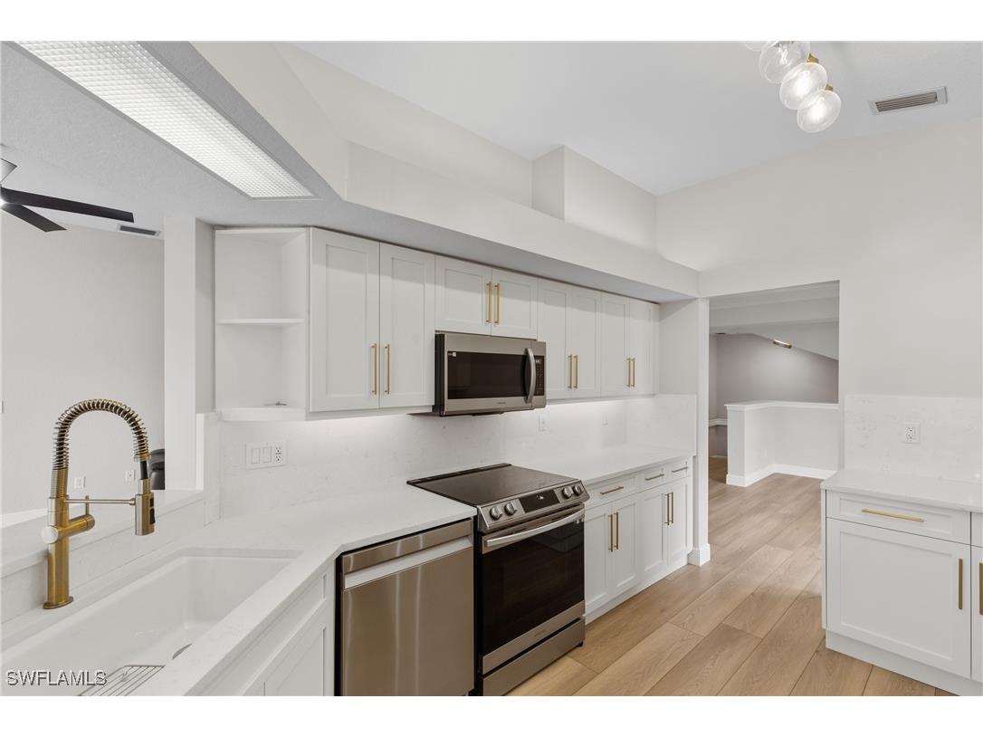 6847 Lantana Bridge Road #201 Naples FL 34109 225004183 image1