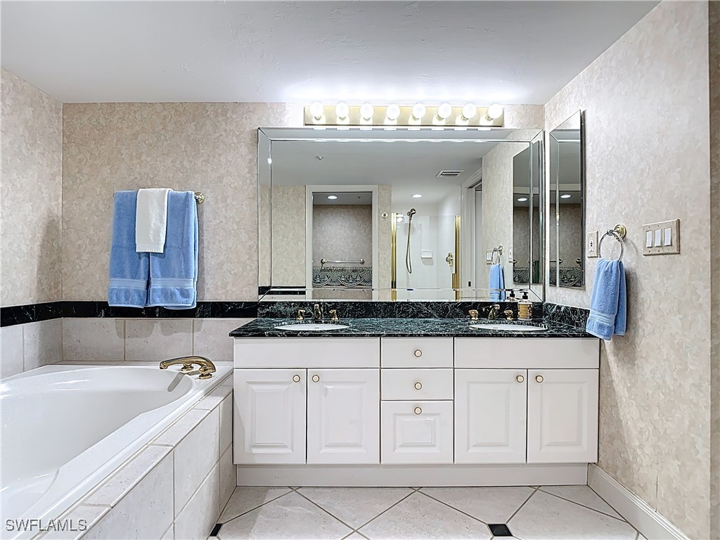 6849 Grenadier Boulevard #1203 Naples FL 34108 225073364 image40