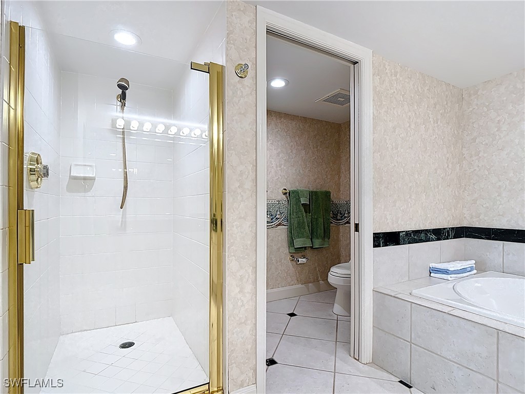 6849 Grenadier Boulevard #1203 Naples FL 34108 225080492 image26